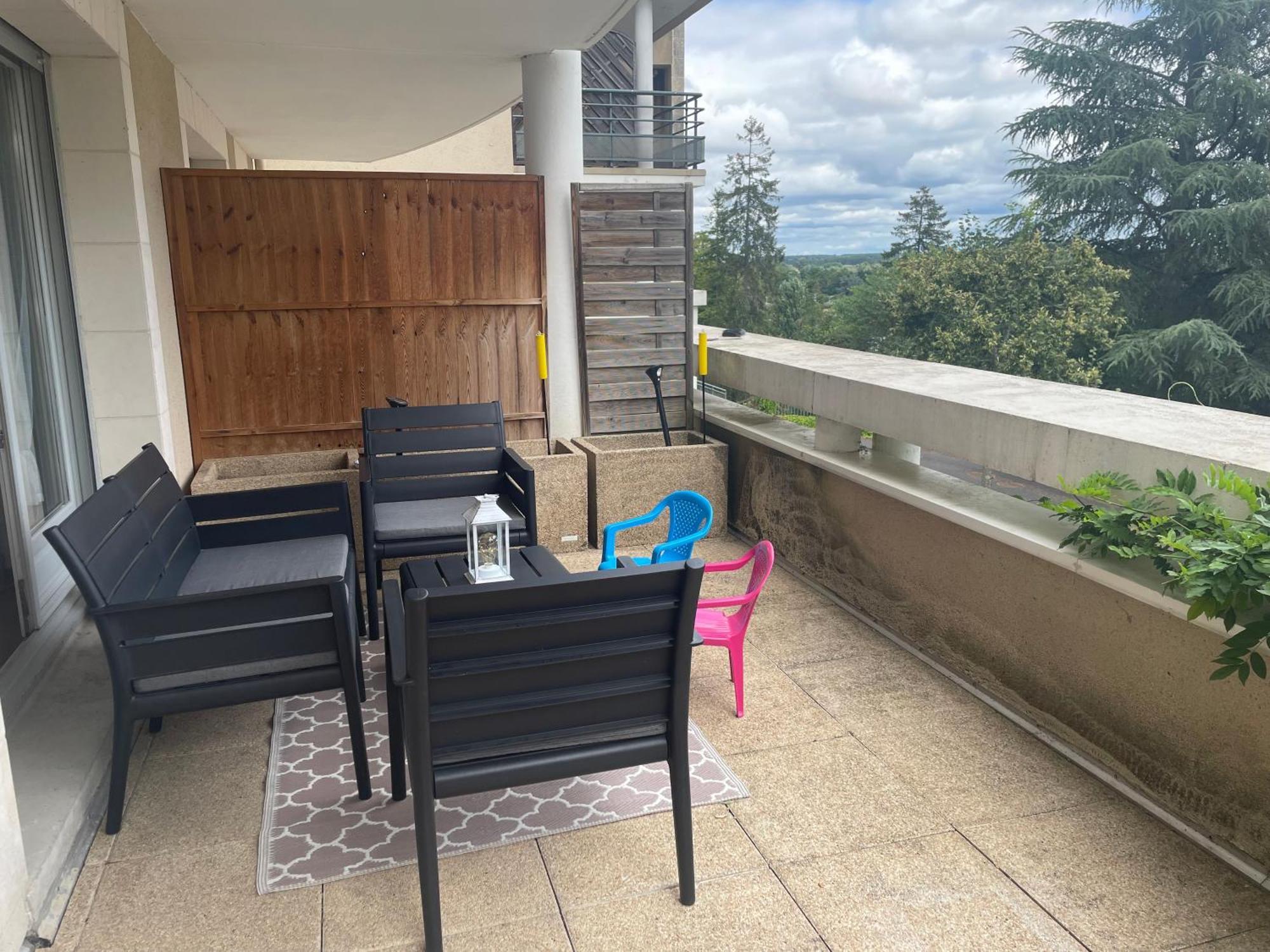 Appartement Avec Parking & Linge Inclus & Local Velos Blois Eksteriør billede