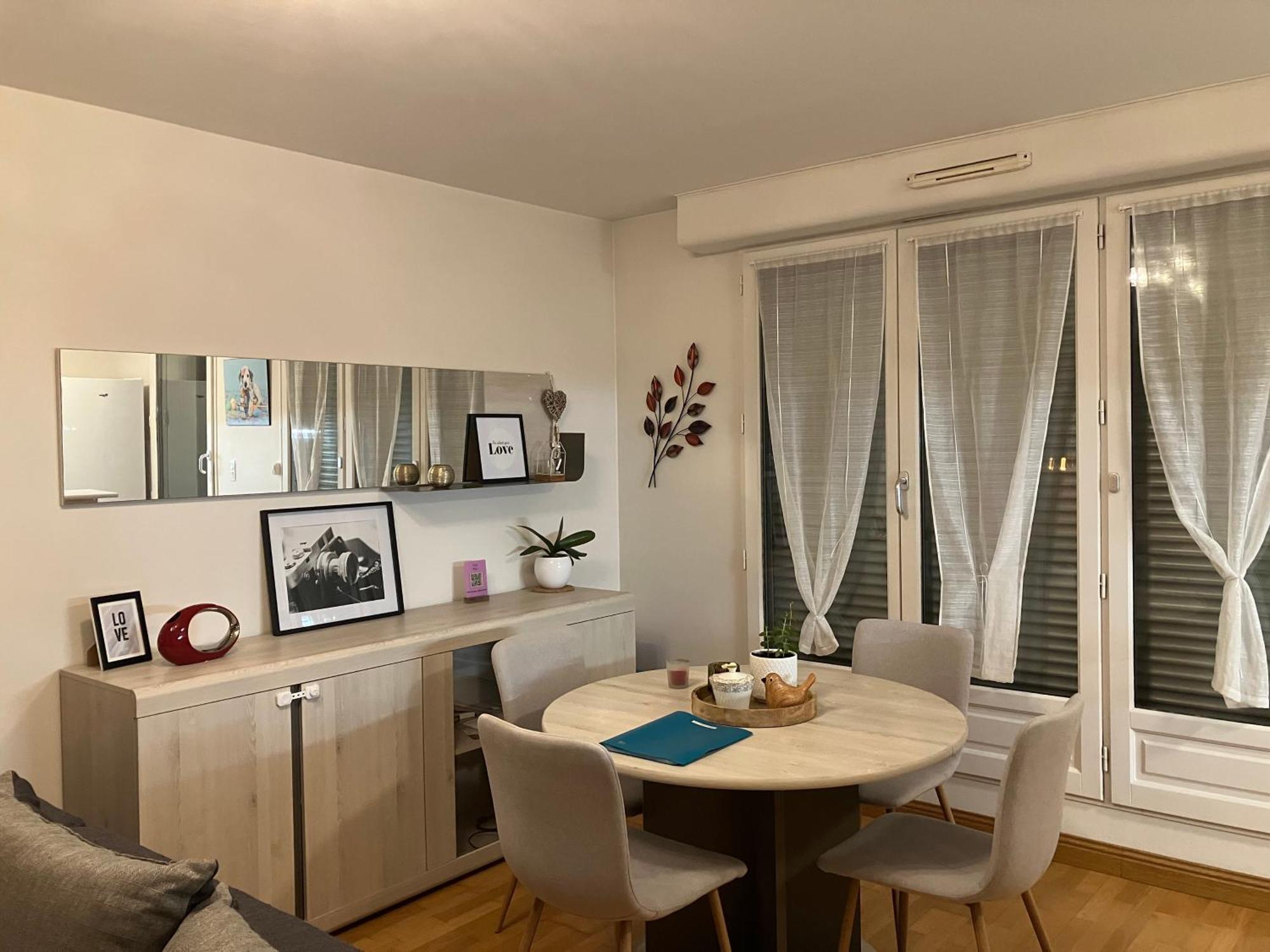 Appartement Avec Parking & Linge Inclus & Local Velos Blois Eksteriør billede